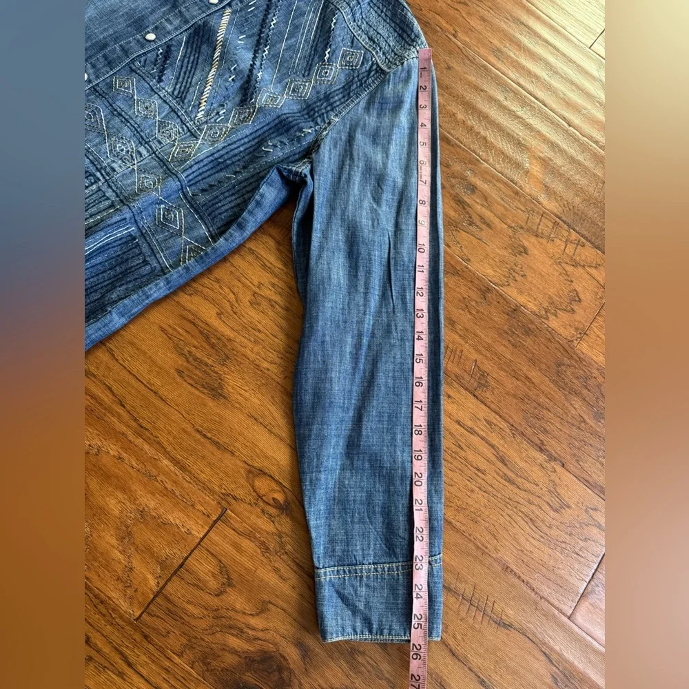 Double D Ranch Embroidered Denim Shirt - Picture 14 of 16